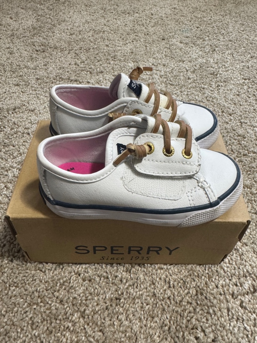 Size 6 Toddler Girl’s Sperry Seacoast JR White Leather Shoes w/box